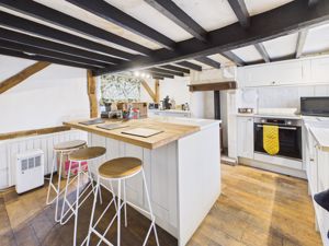 Kitchen- click for photo gallery